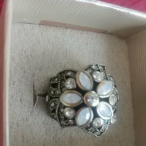 Heidi Daus Ring